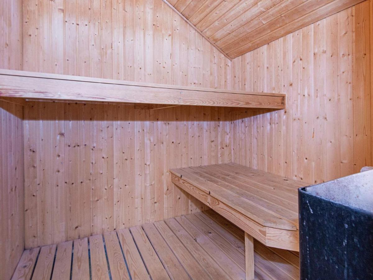10 Person Holiday Home In Juelsminde Sonderby  المظهر الخارجي الصورة